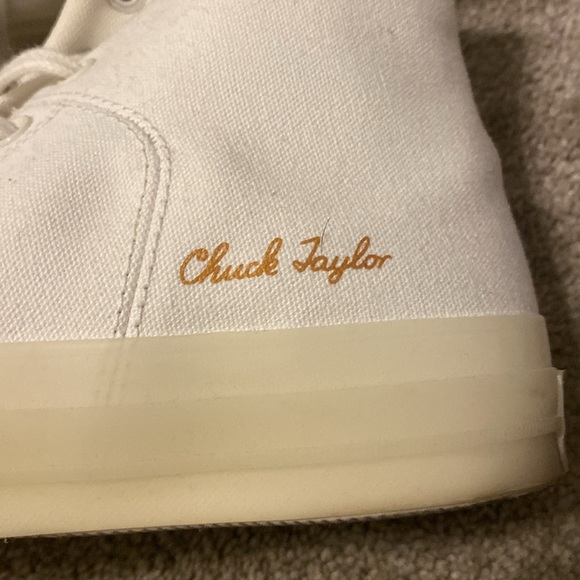 Chuck Taylor - Picture 3 of 3